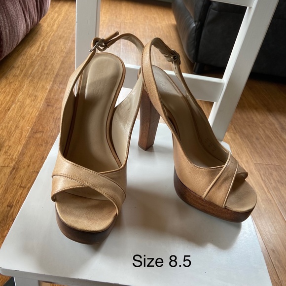 Heels - Picture 6 of 8